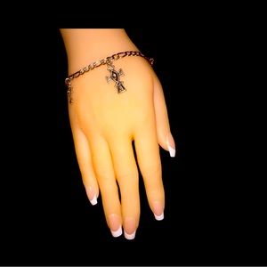 3 Cross Charm Bracelet-Silvertone